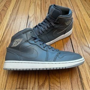 $135 Vtg Nike Gray Off White 2015 Air Jordan 1 Retro Mid 8.5 Dunk SB EUC Max 85